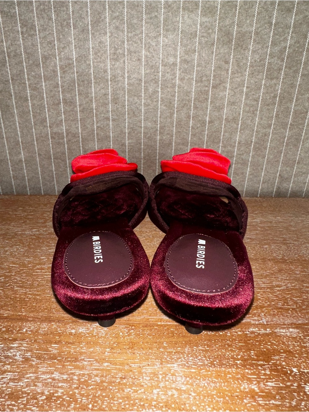 Birdies Velvet Burgundy Kitten Slides with Red Rose Accent - Picture 5 of 8